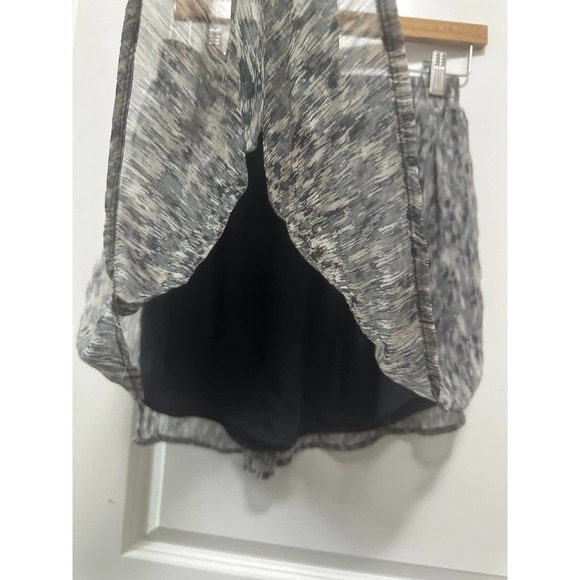 Converse Skirt Womens‎ Small Gray Zip Stretch Short Lightweight Casual Ladies - Picture 2 of 6